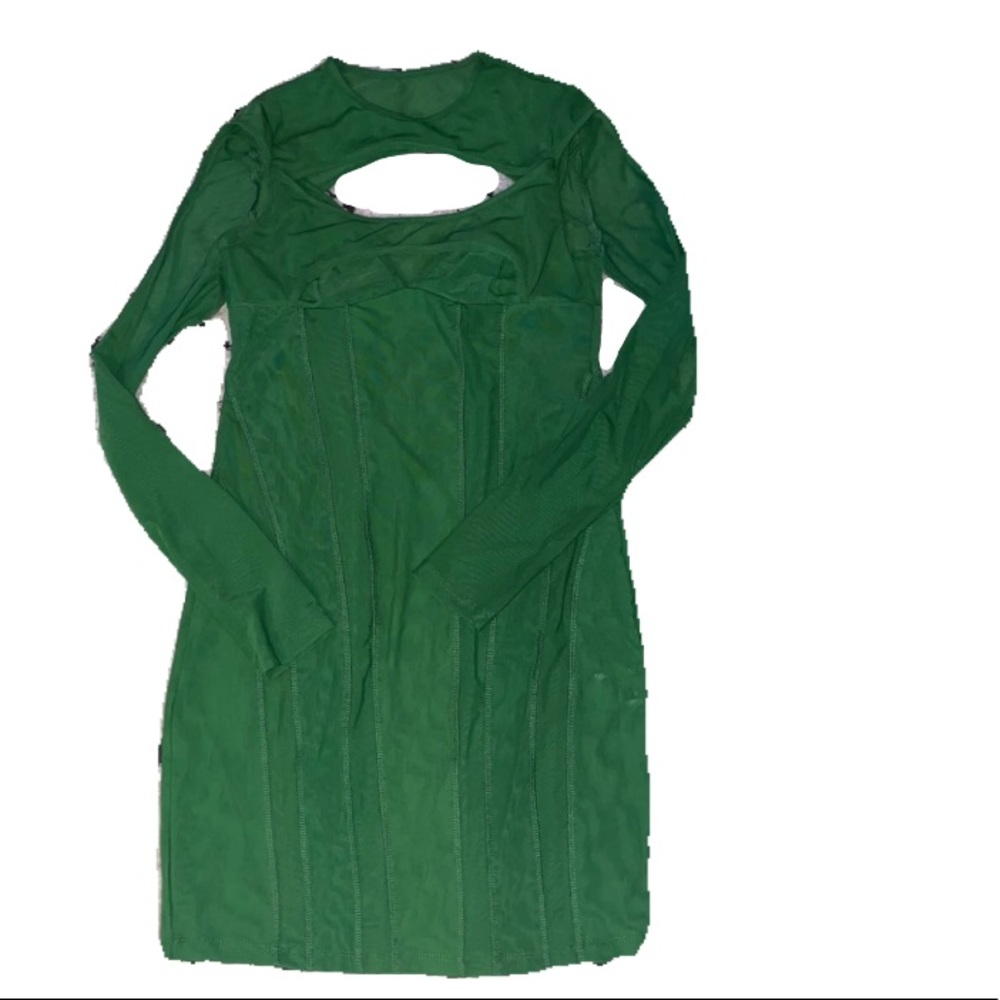 green dress